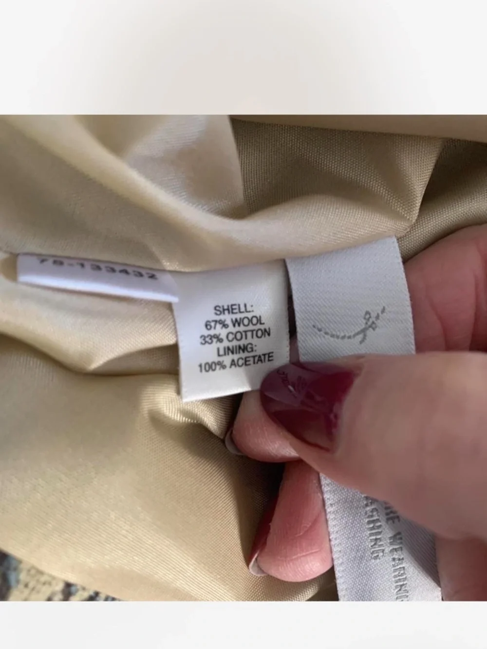 Classy with Boho Flair LOFT Beige Floral Jacquard Cropped Jacket size 8P - Picture 6 of 8